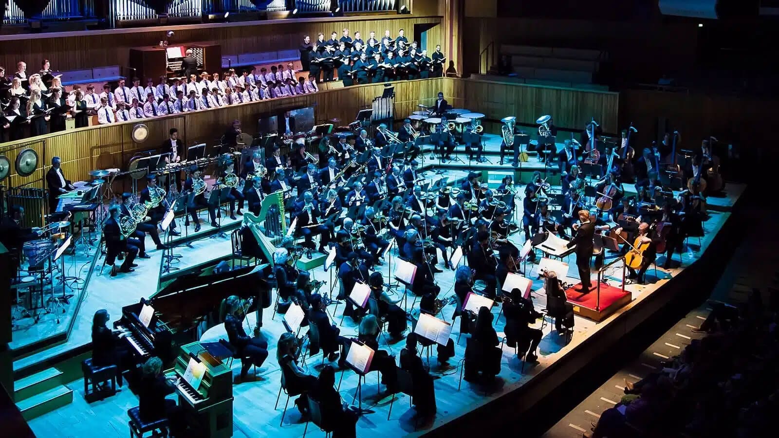 Philharmonia_Orchestra_photo_5